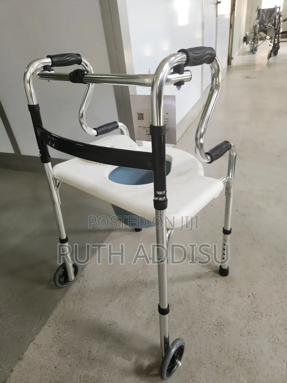 Commode Chair With Popo Walker螶了with Seat Commode Walker