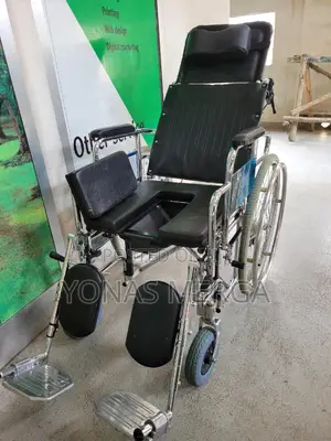 Wheelchair 脅with Backrest Reclining Footrest(Capacity 150kg)