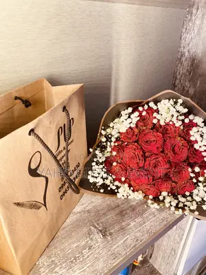 Photo - Roses Gift Package
