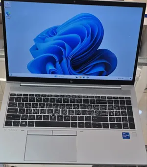 New Laptop HP EliteBook 850 G8 16GB Intel Core I7 SSD 512GB