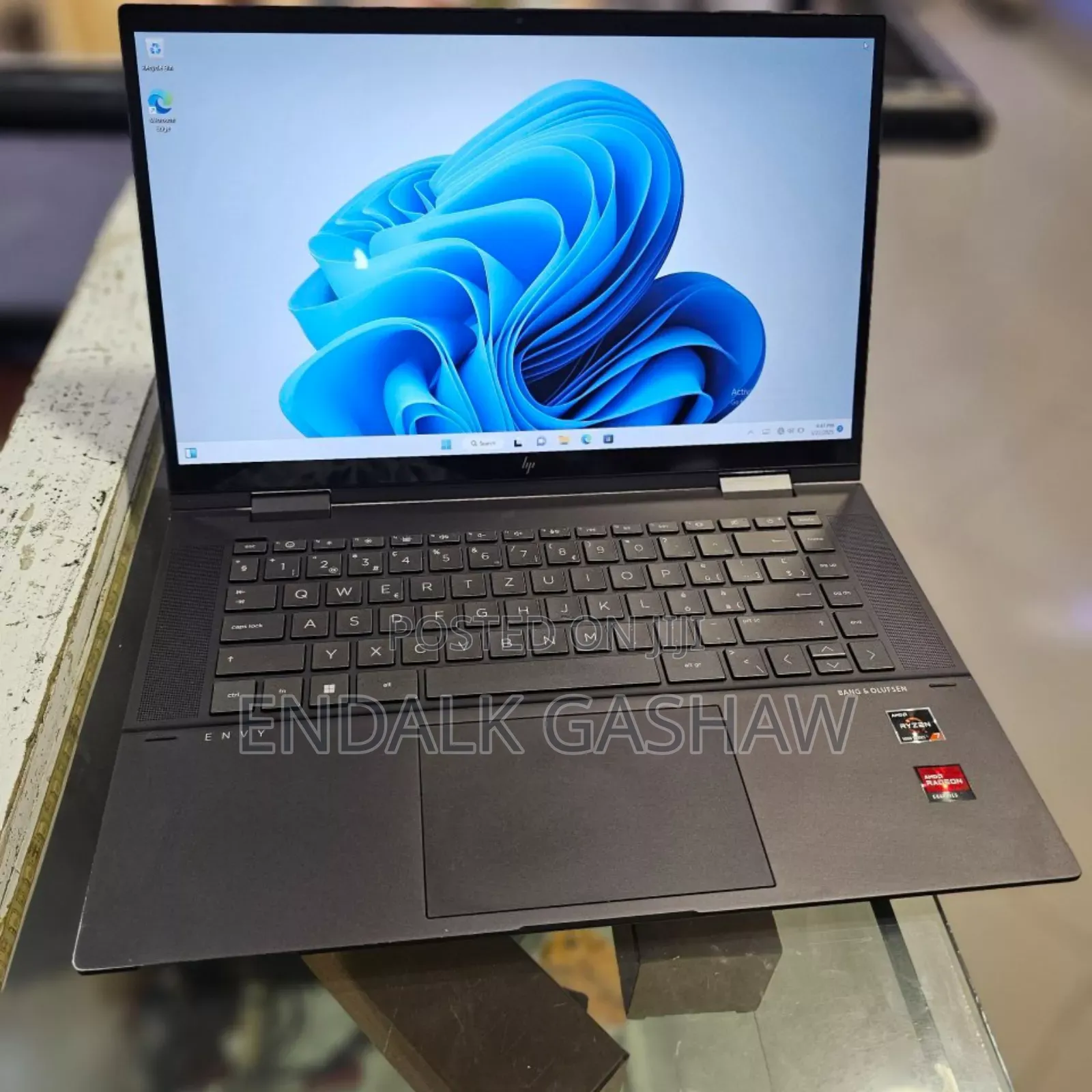 New Laptop HP Envy X360 16GB AMD Ryzen 7 SSD 512GB