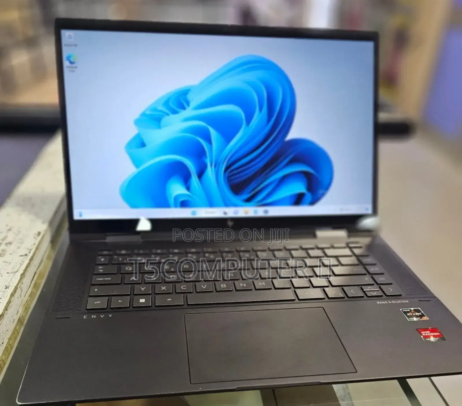 New Laptop HP Envy X360 16GB AMD Ryzen 7 SSD 1T