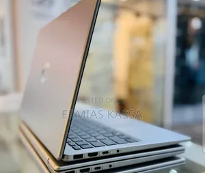 New Laptop HP 14z 16GB Intel Core I7 SSD 1T