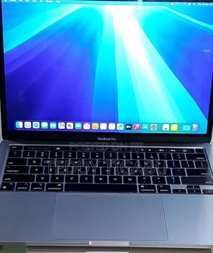 Photo - New Laptop Apple MacBook Pro 8GB Apple M2 SSD 512GB