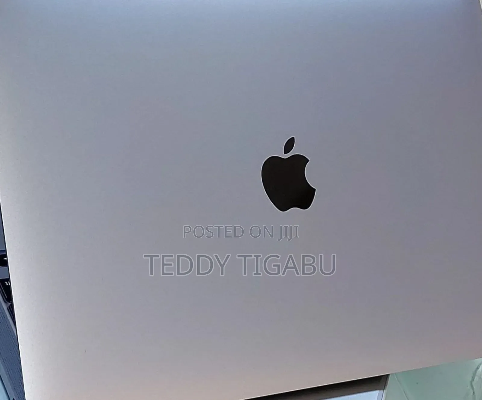 New Laptop Apple MacBook Pro 8GB Apple M2 SSD 512GB