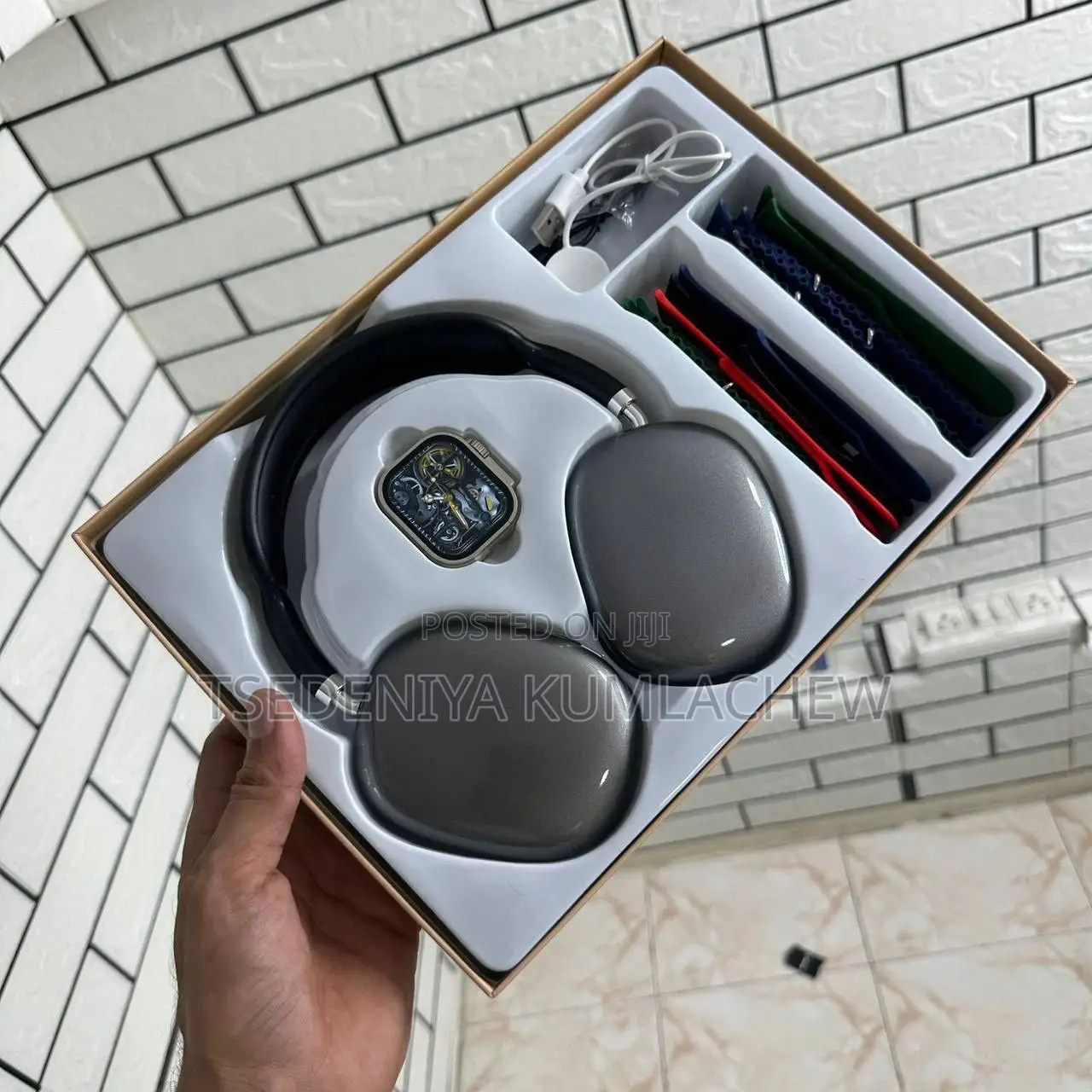 Zt Ultra Smart Watch Combo With 7 Straps