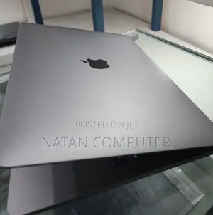 New Laptop Apple MacBook Pro 2019 8GB Intel Core I5 SSD 256GB