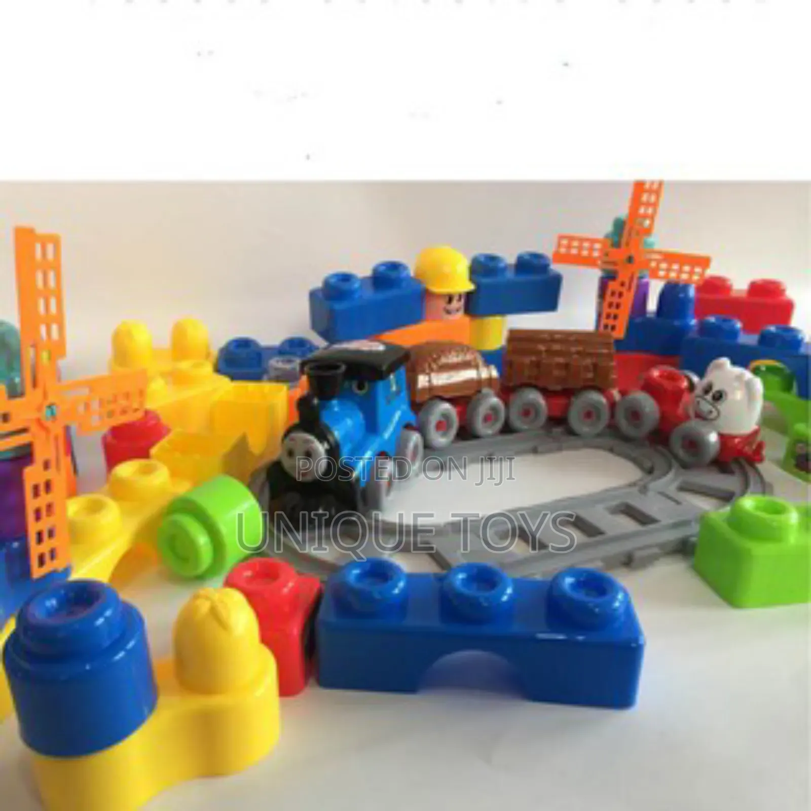 Thomas Friends Building Blocks Set: 43 79 PCS