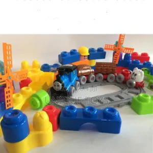 Thomas Friends Building Blocks Set: 43 79 PCS