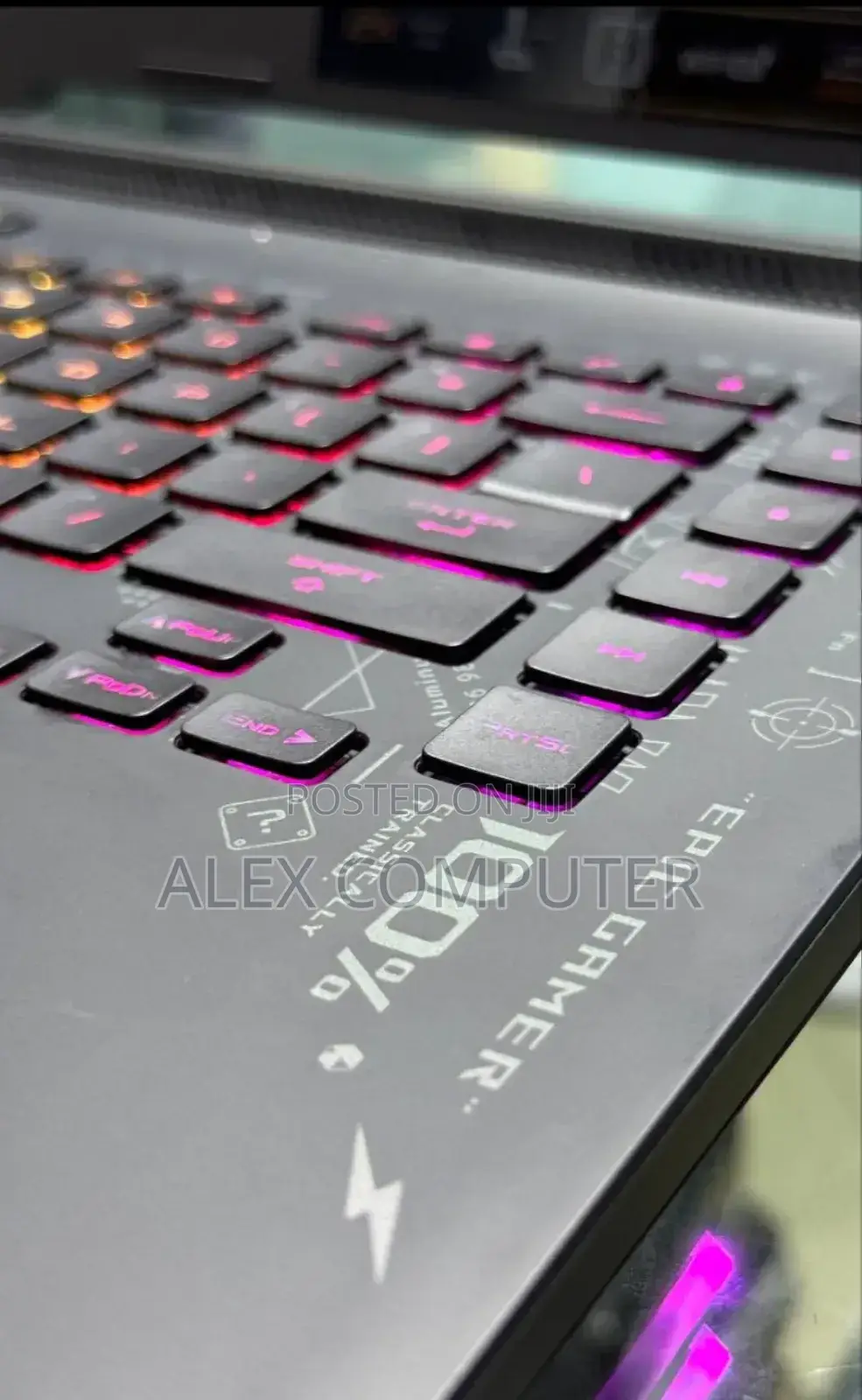 New Laptop Asus ROG Strix G17 32GB AMD Ryzen 9 SSD 1.5T