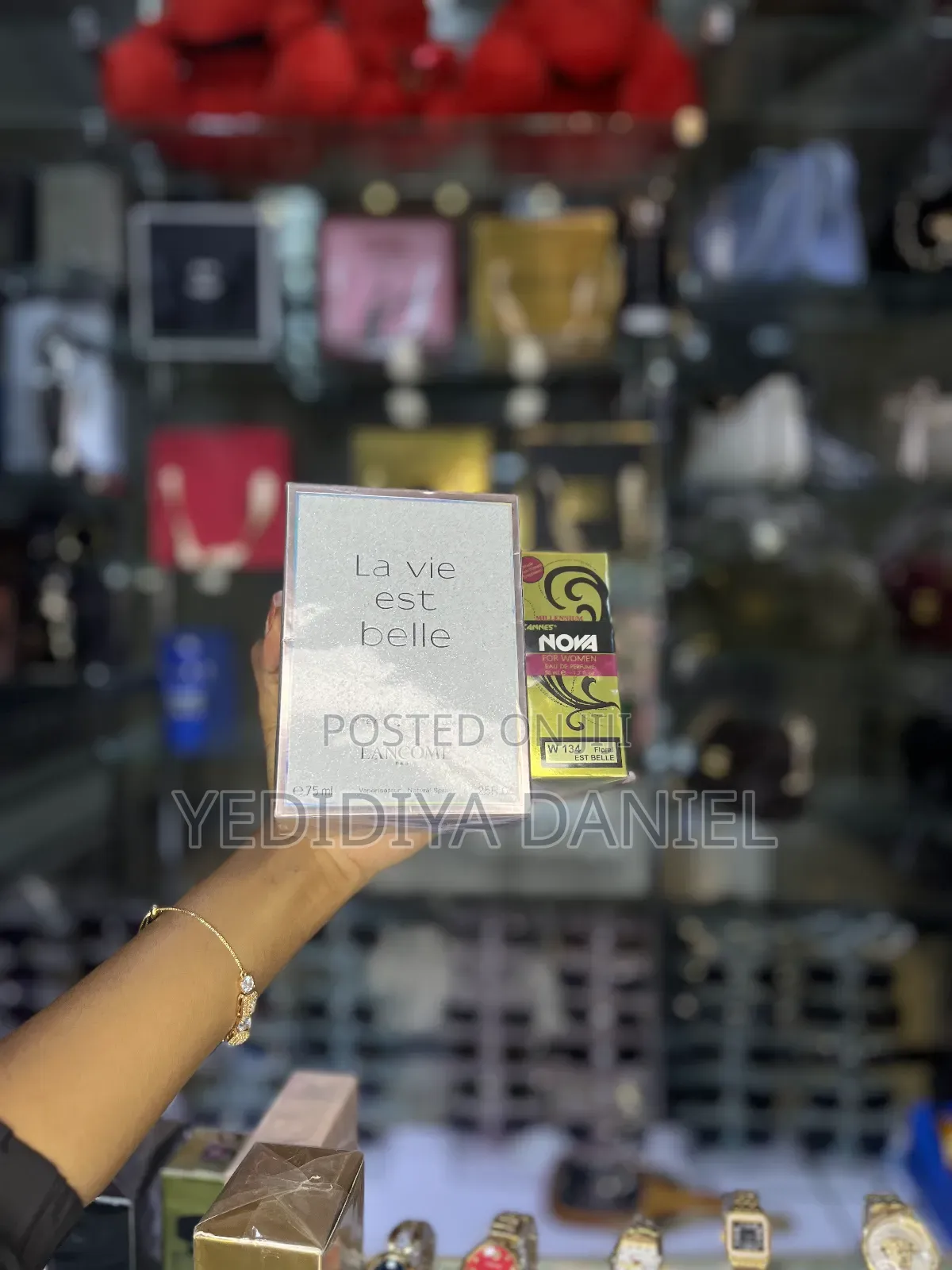 Cannes Nova (W 134 Floral Est Belle)