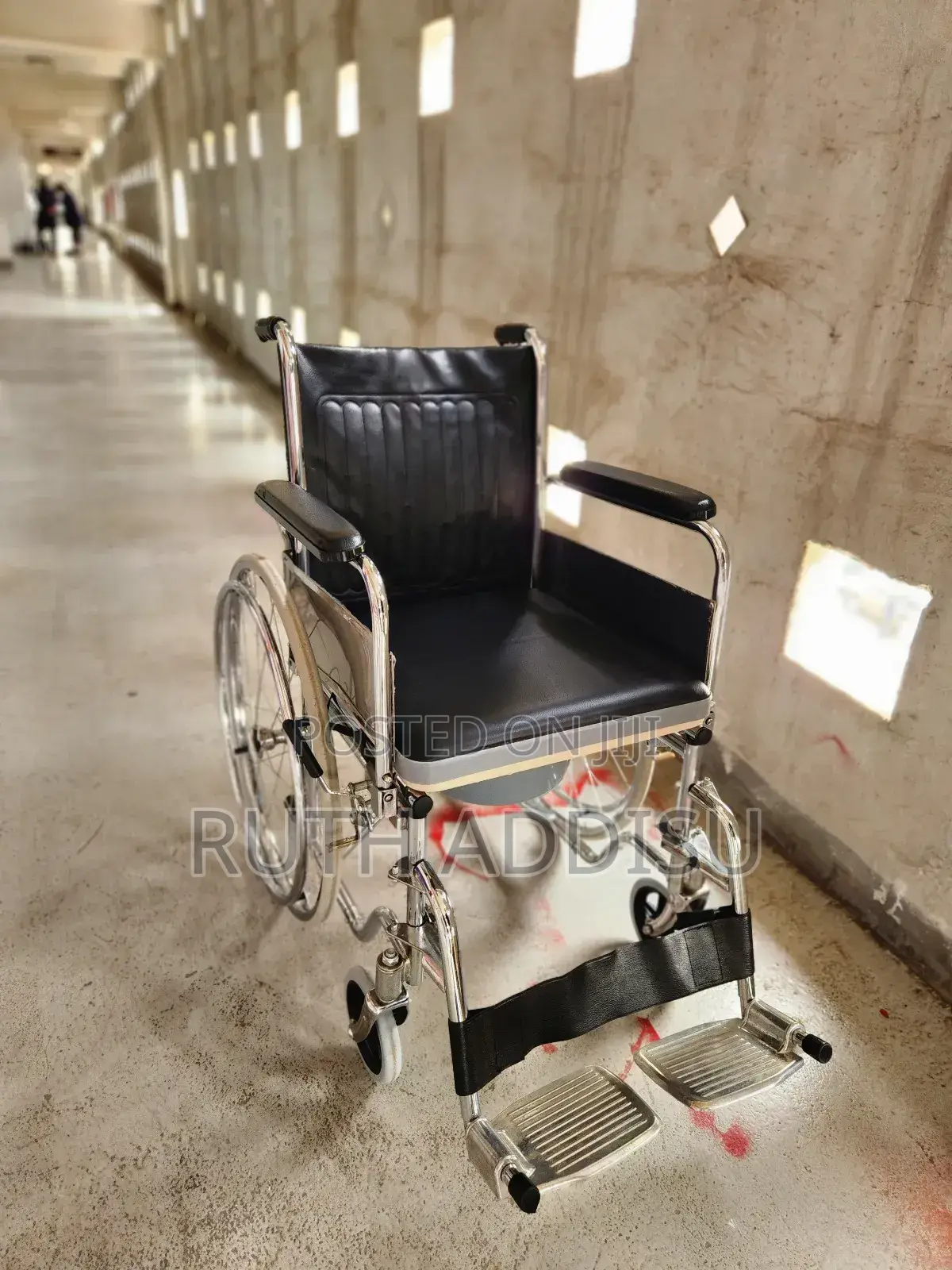 Commode Wheelchair米飯wheelchair Commode半個wheelchair瓶口commode
