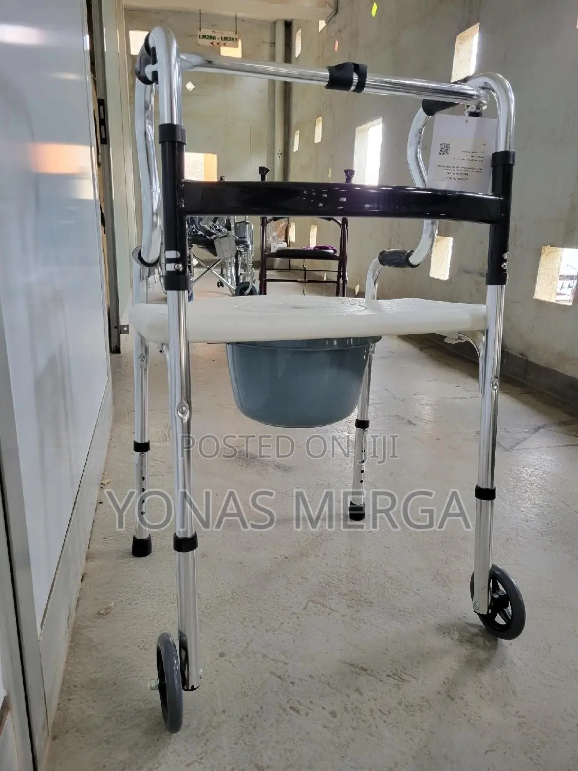 Height Adjustable:Walking Frame煮١walker With Toilet*由walker