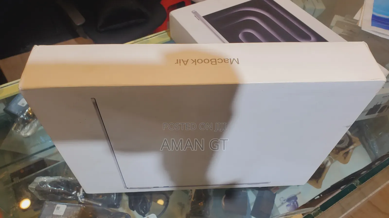 New Laptop Apple MacBook Air 2025 M4 13-Inch 16GB Apple M4 SSD 256GB