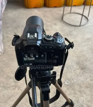 ባስቸኮይ የሚሸጥ ካሜራ Panasonic Lumix Fz80