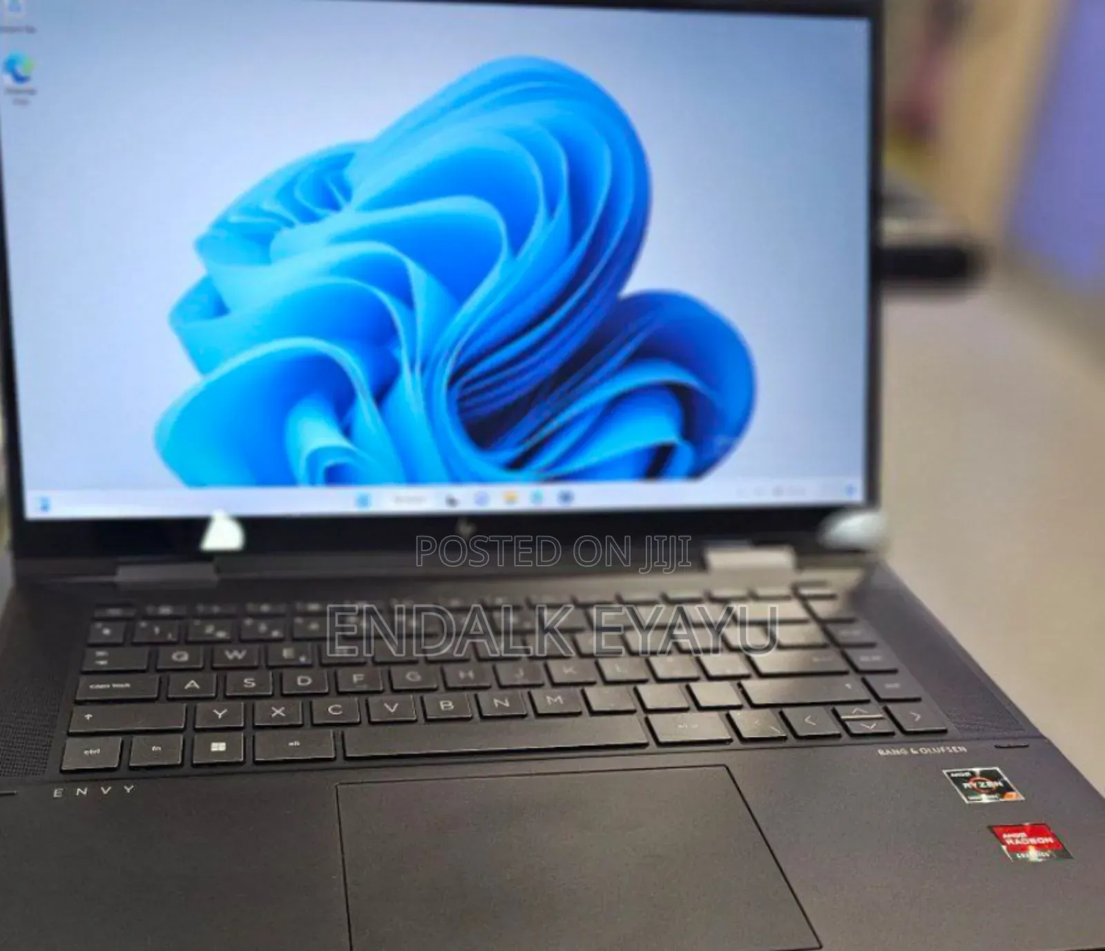 New Laptop HP Envy X360 16GB AMD Ryzen 7 SSD 1T