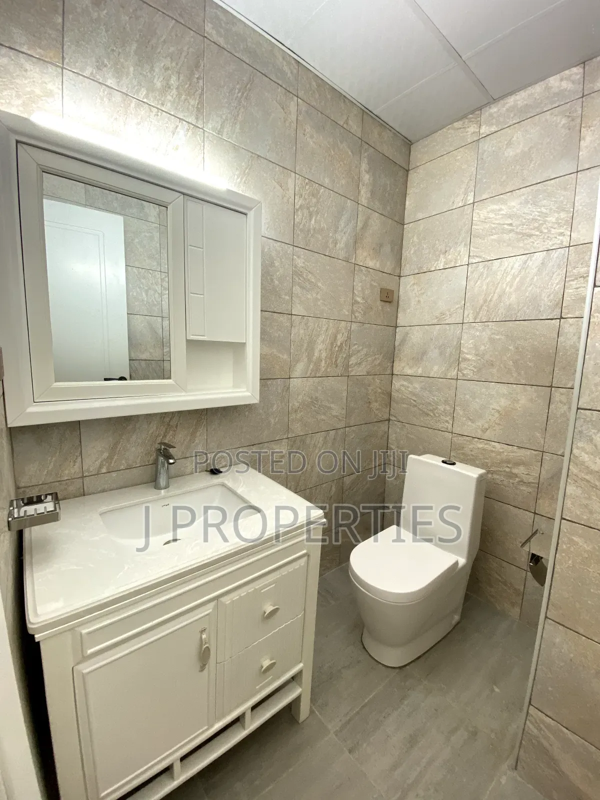 2bdrm Apartment in Kirkos for rent