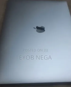 New Laptop Apple MacBook Pro 2017 16GB Intel Core I7 SSD 512GB