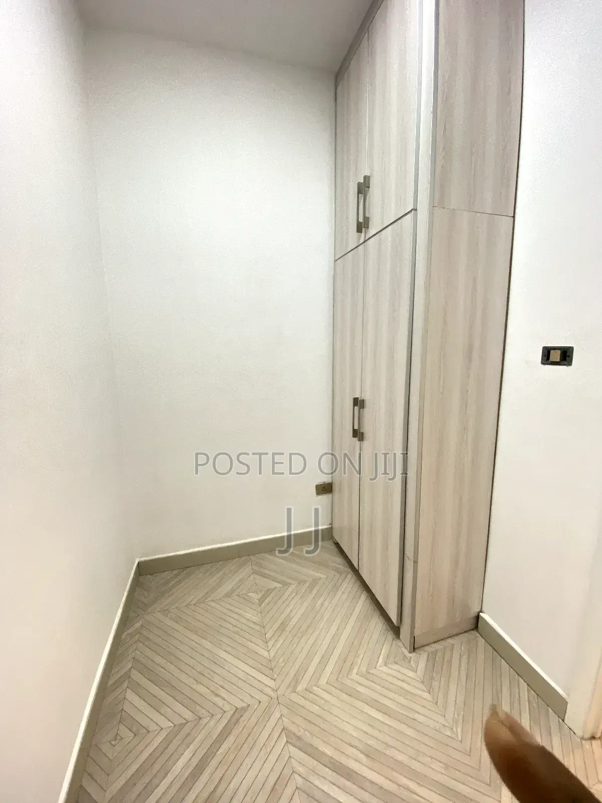 4bdrm Apartment in Kirkos for rent