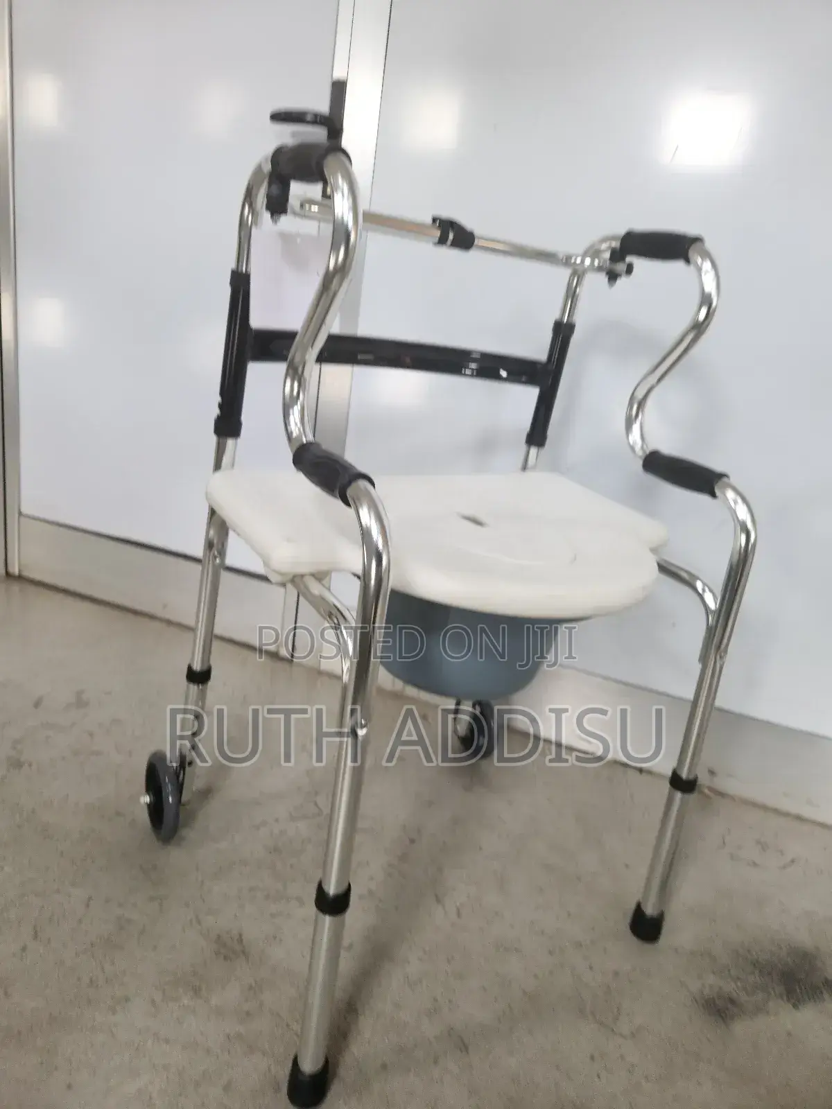 Commode Chair With Walker半年multifunctional Walker With Popo