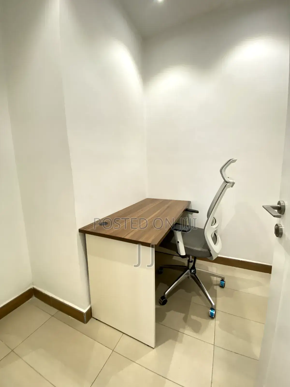 Furnished 4bdrm Penthouse in Bole for rent