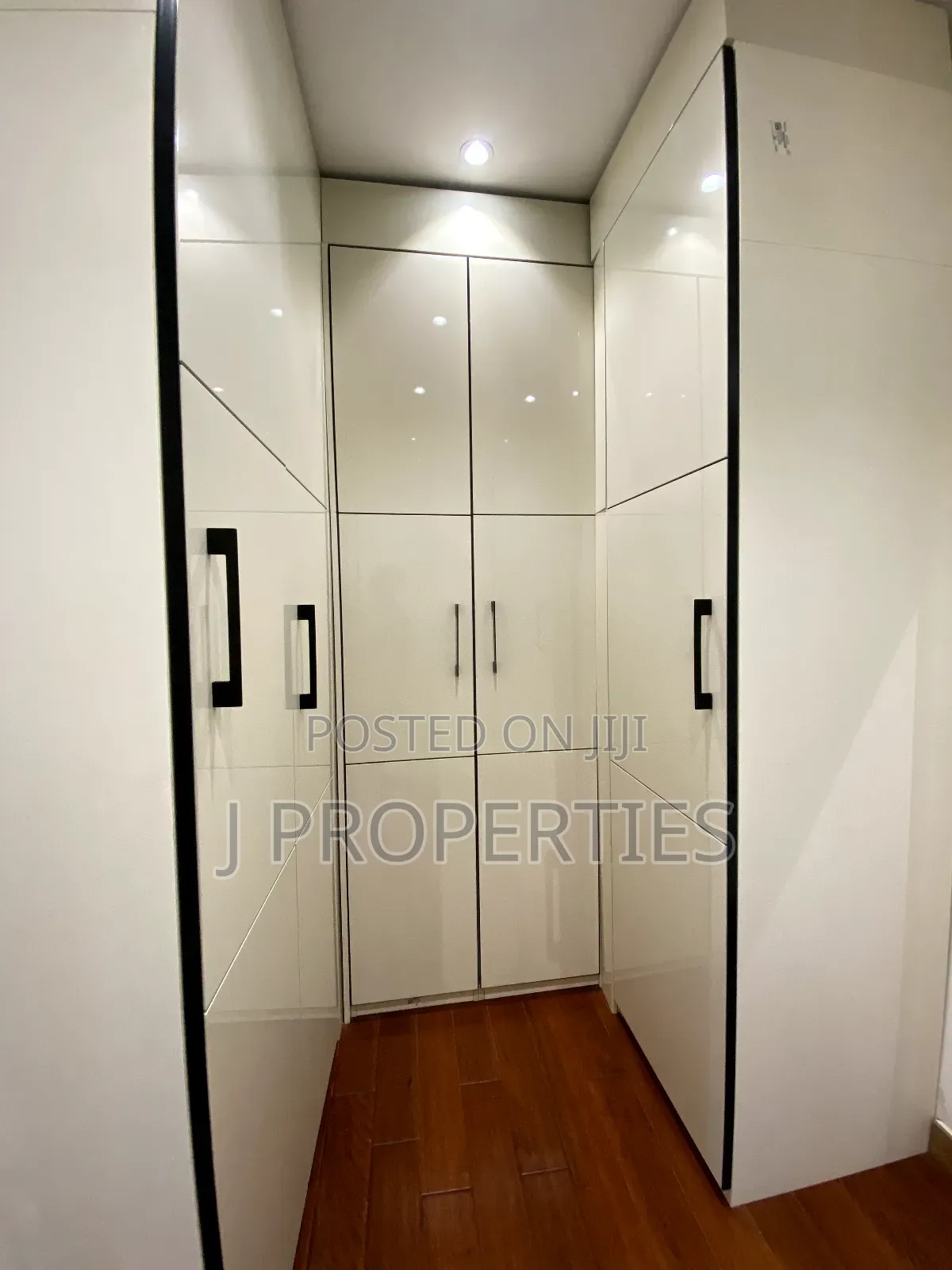 Furnished 4bdrm Penthouse in Bole for rent