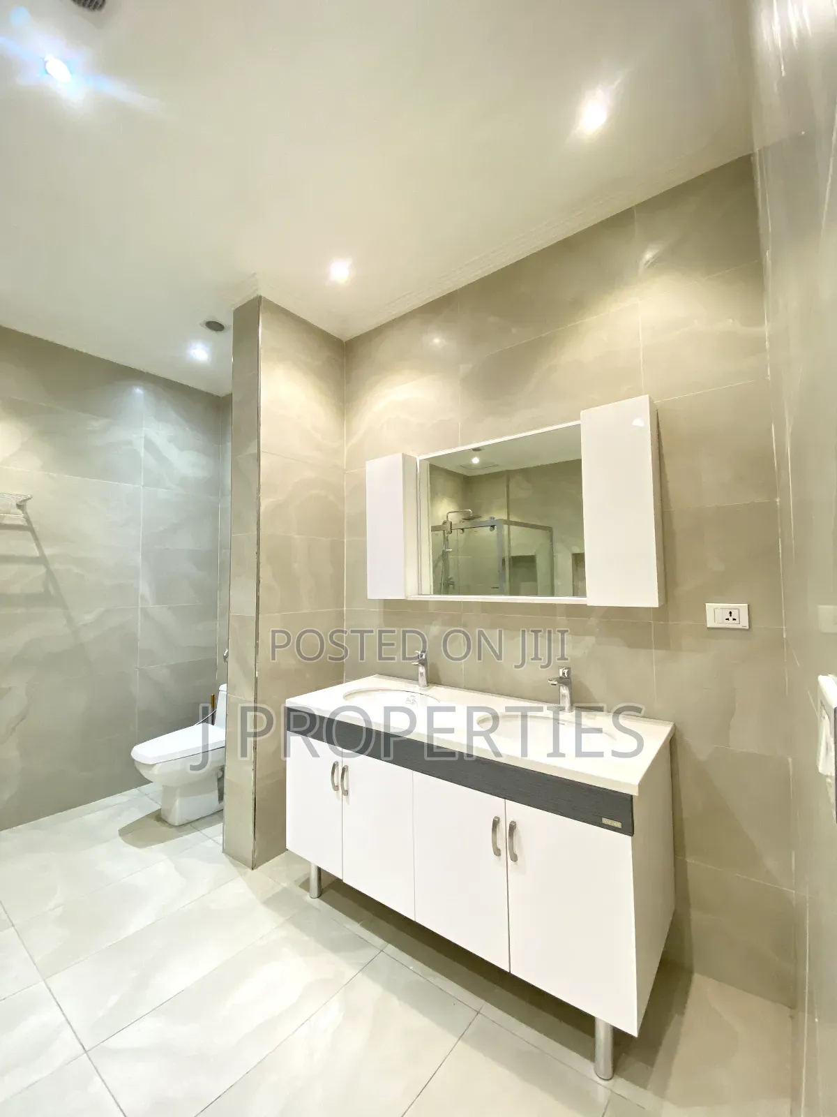 Furnished 4bdrm Penthouse in Bole for rent