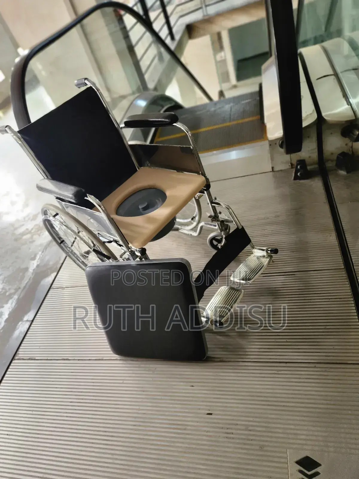 Wheelchair黨團wheelchair瓶裝wheelchair骨骼wheelchair較高wheelchair