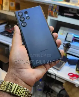 Photo - Samsung Galaxy S22 Ultra 256 GB Black