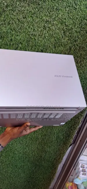 New Laptop Asus VivoBook 15 X505BA 8GB AMD Ryzen 5 SSD 256GB