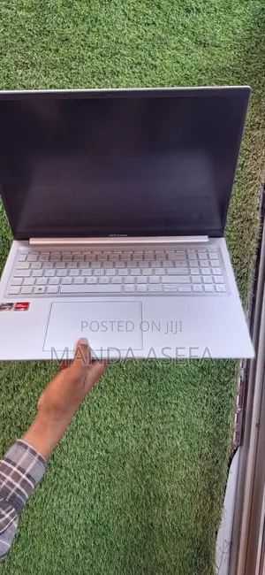 New Laptop Asus VivoBook 15 X505BA 8GB AMD Ryzen 5 SSD 256GB