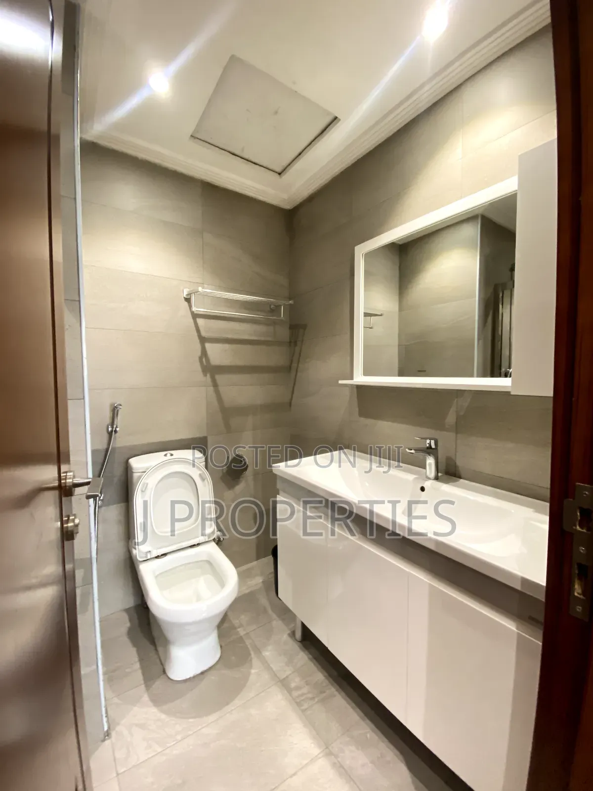 Furnished 2bdrm Apartment in Bole for rent