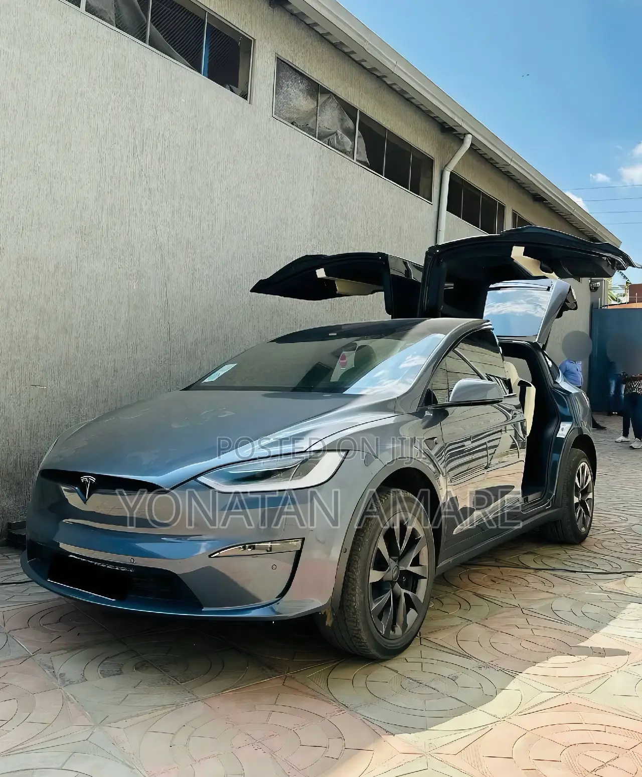 Tesla Model X 2024 Gray