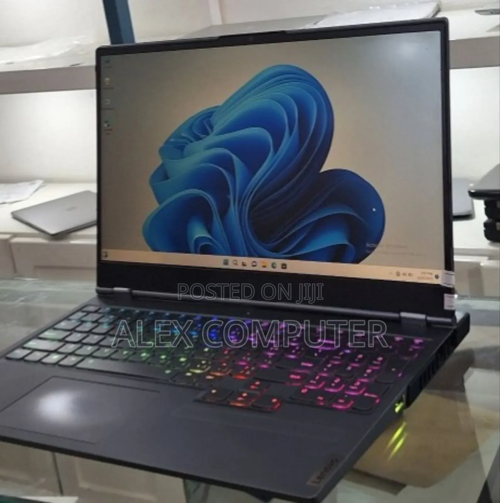 New Laptop Lenovo Legion 5 8GB Intel Core I7 SSD 1T