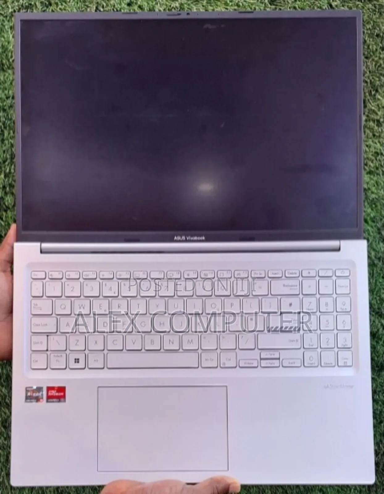 New Laptop Asus VivoBook 15 X505BA 8GB Intel Core I7 SSD 256GB