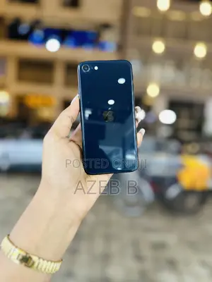 Apple iPhone SE (2022) 64 GB Black