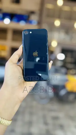 Apple iPhone SE (2022) 64 GB Black