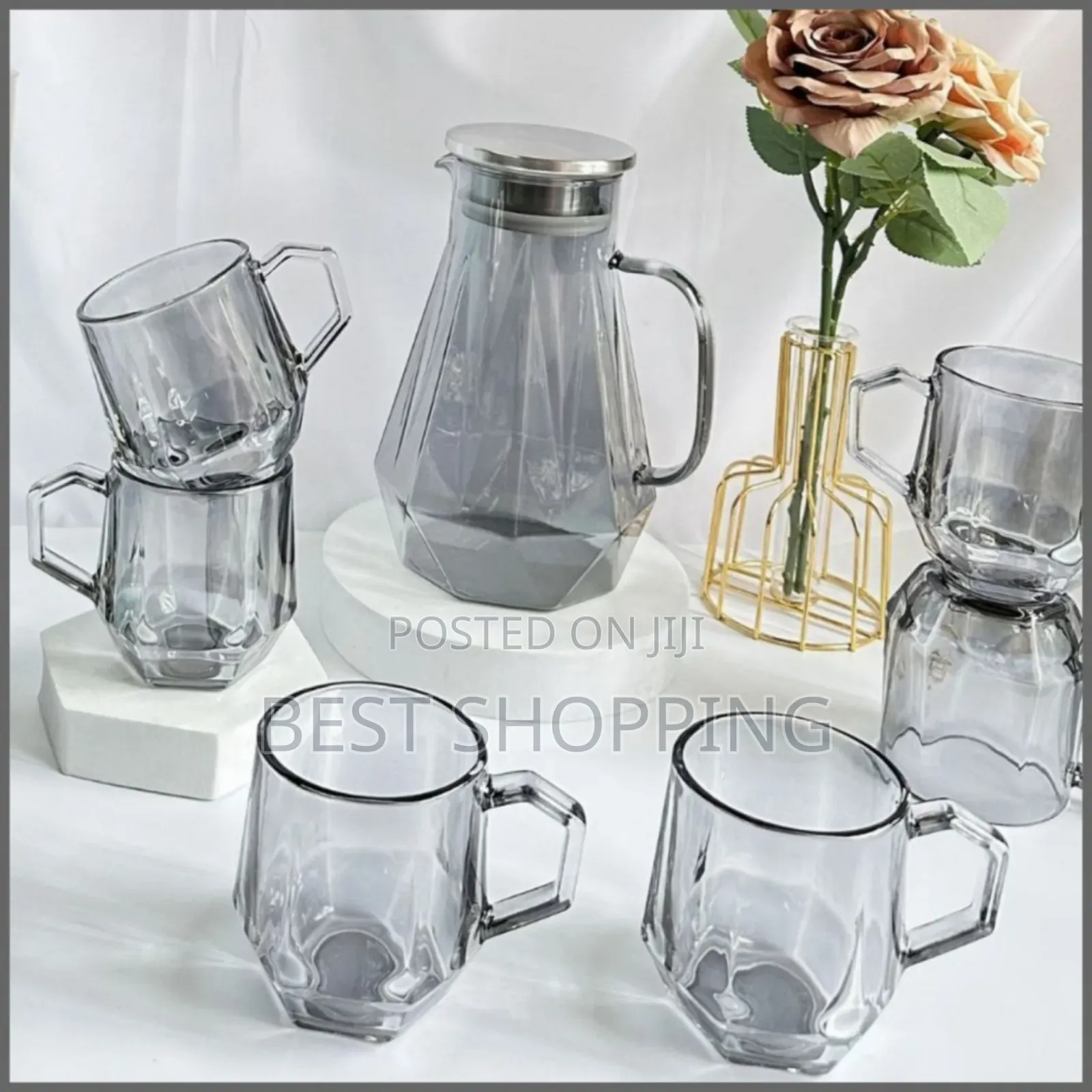 Water Glass የዉሀ ማቅረቢያ ሴት 6 ዉብ ብርጭቆዎች ያሉት