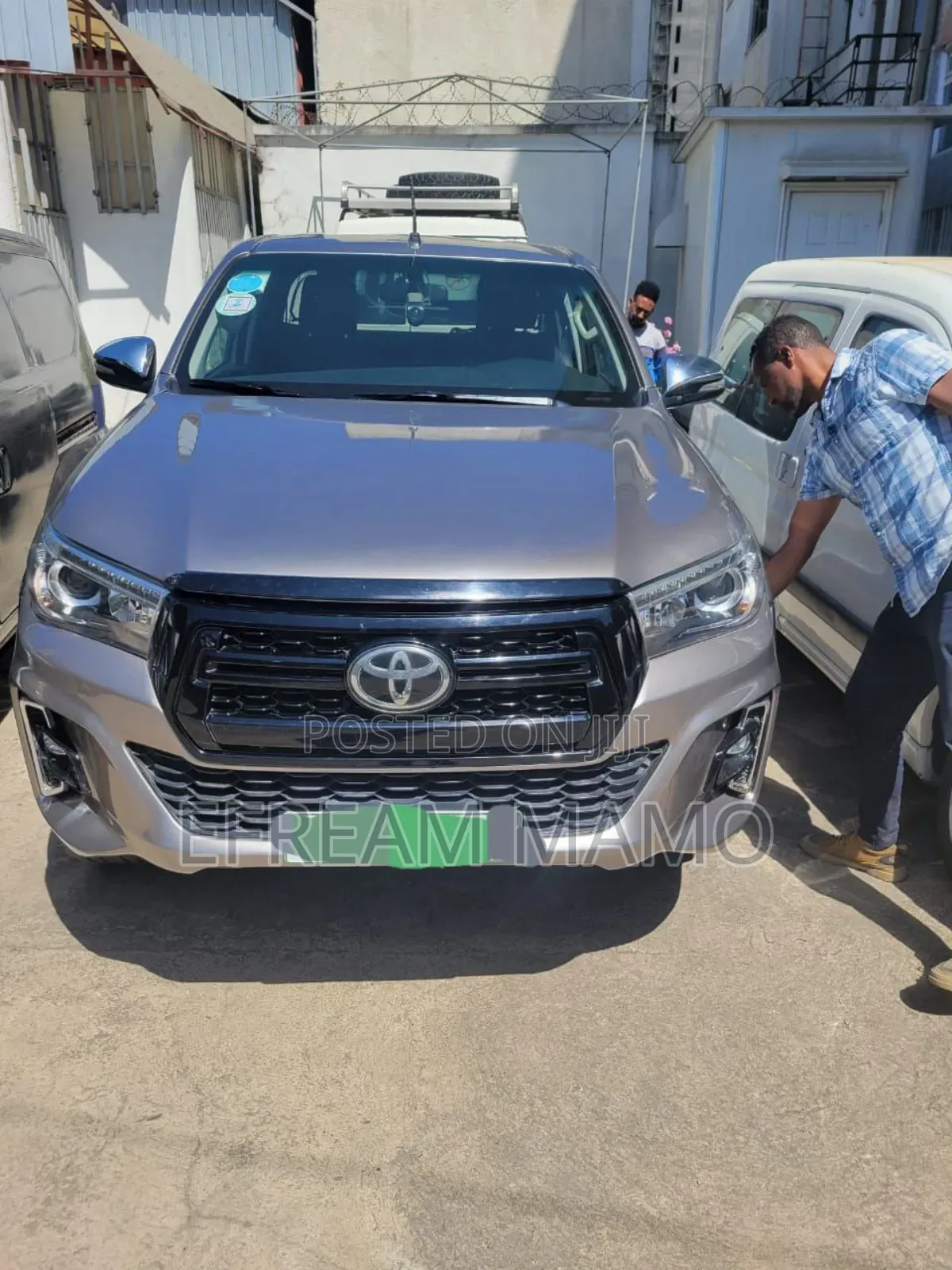 Toyota Hilux 2019 Gray