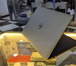 New Laptop Dell XPS 13 8GB Intel Core I5 SSD 256GB