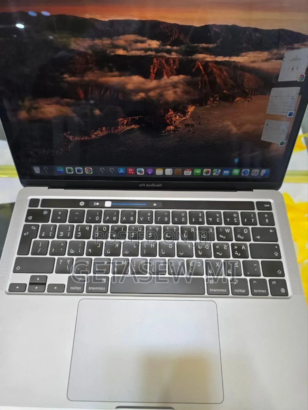 New Laptop Apple MacBook Pro M1 8GB Apple M1 SSD 256GB