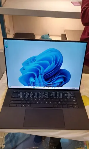 New Laptop Dell Precision 5550 16GB Intel Core I7 SSD 512GB