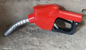 Photo - Self Sealing Refueling Gun Oil Gun Nozzle 1 Inch