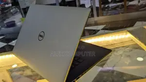 New Laptop Dell XPS 15 8GB Intel Core I5 SSD 256GB