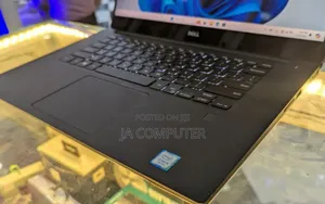 Photo - New Laptop Dell XPS 15 8GB Intel Core I5 SSD 256GB