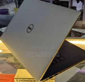 New Laptop Dell XPS 15 8GB Intel Core I5 SSD 256GB