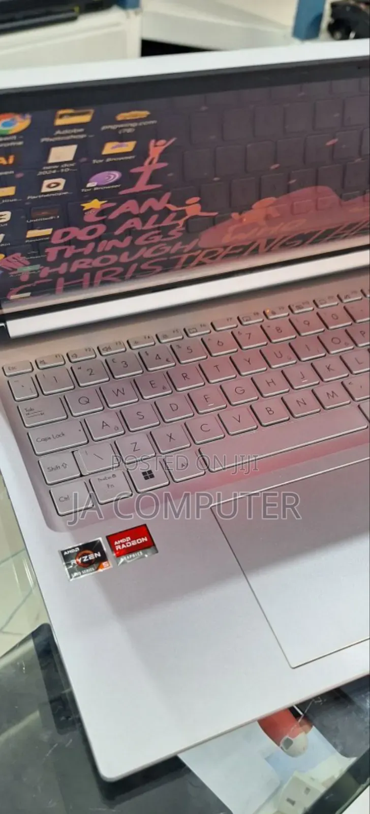 New Laptop Asus VivoBook 15 X505BA 8GB AMD Ryzen 5 SSD 256GB