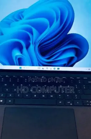 New Laptop Dell Precision 5550 16GB Intel Core I7 SSD 512GB