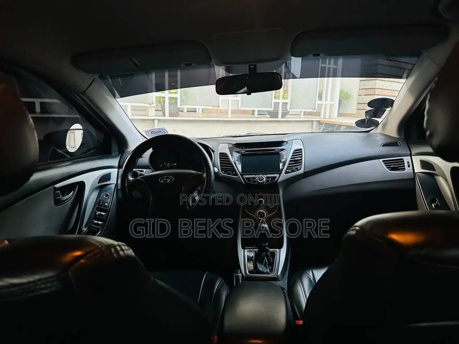 Hyundai Elantra 2015 Silver