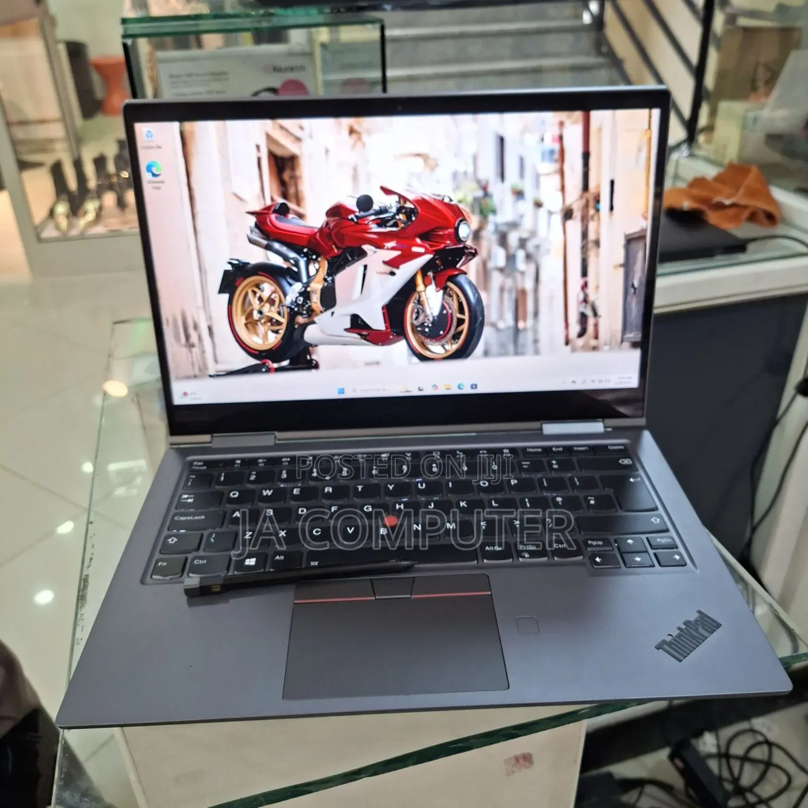 New Laptop Lenovo Thinkpad X1 Yoga 16GB Intel Core I7 SSD 512GB